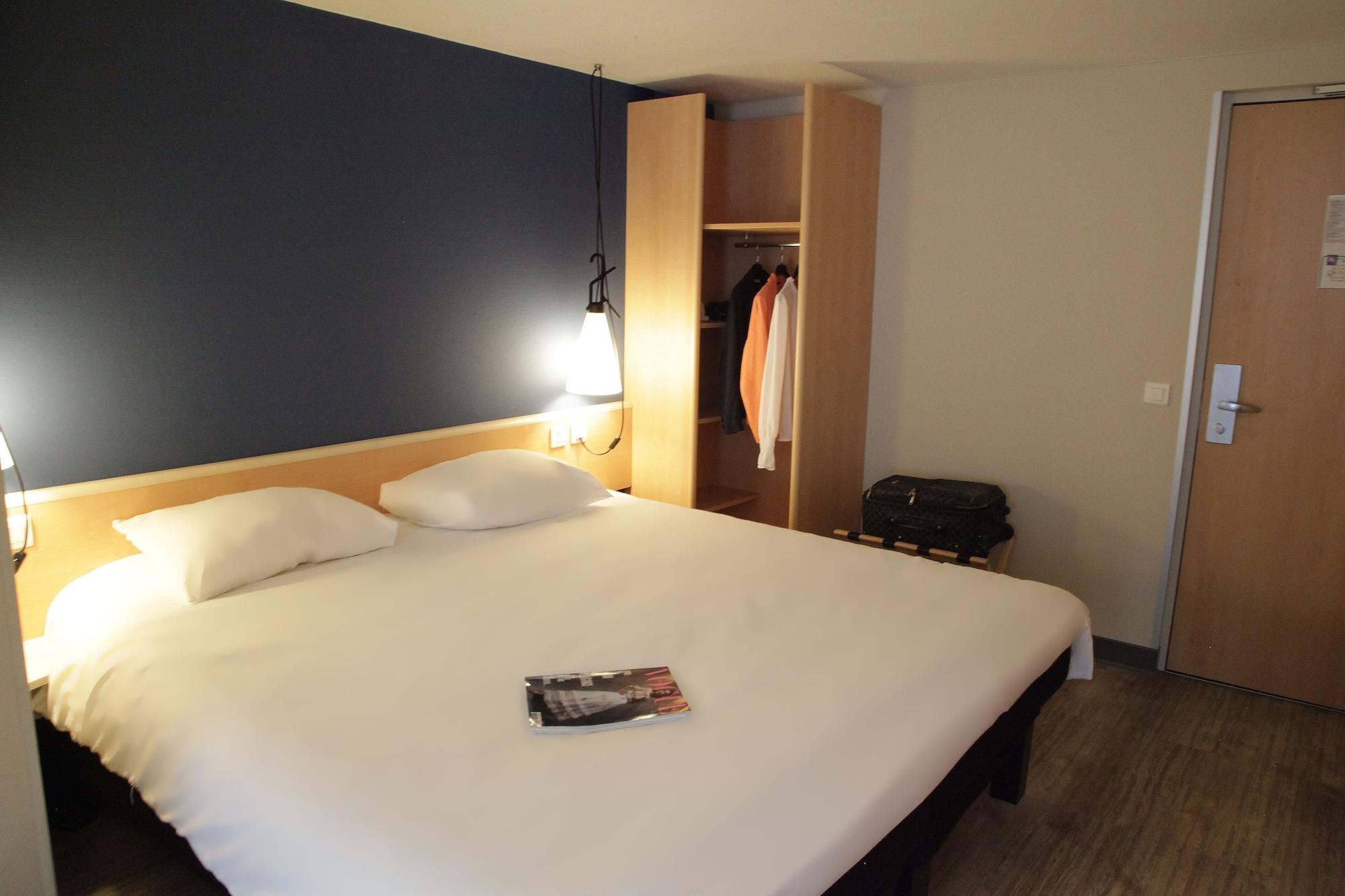 Hotel Ibis Brest Kergaradec Exterior foto