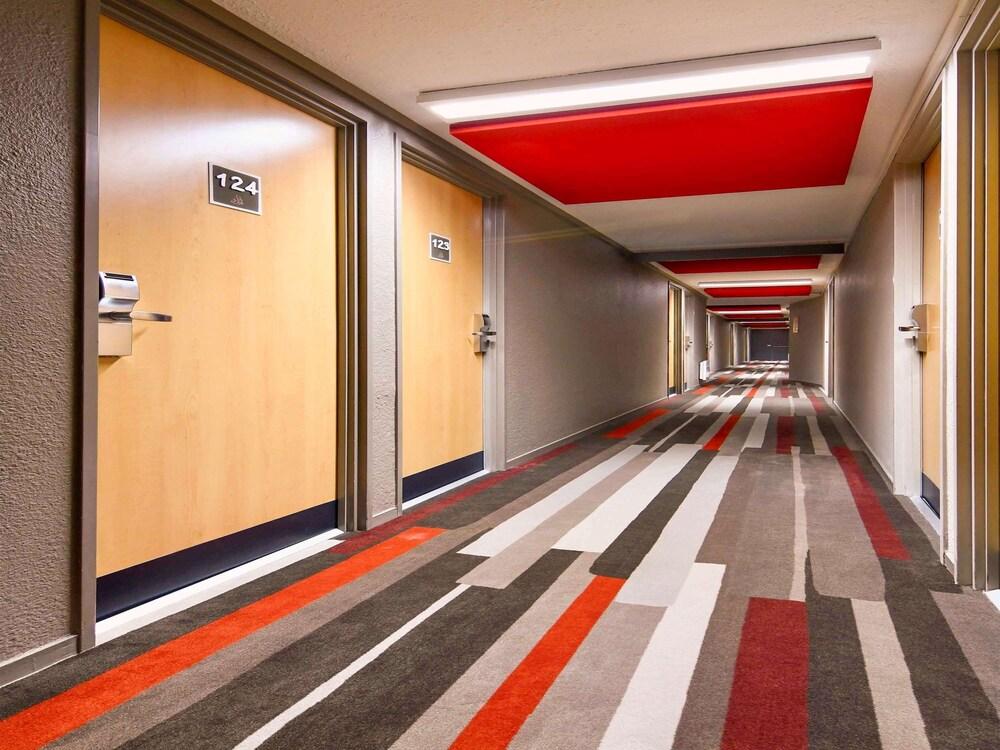 Hotel Ibis Brest Kergaradec Exterior foto
