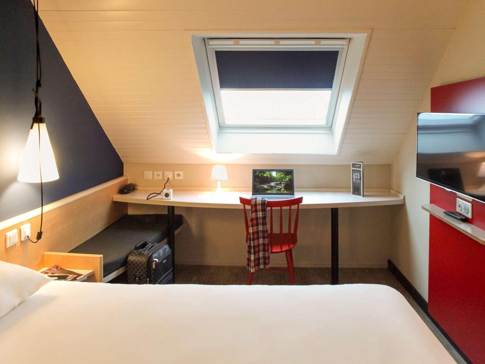 Hotel Ibis Brest Kergaradec Exterior foto